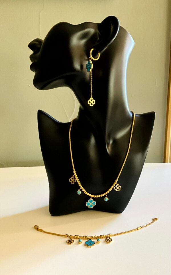 G Turquoise Four Hearts