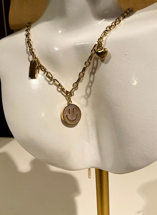 IMG_1611-1.jpg Shell Smile with Heart