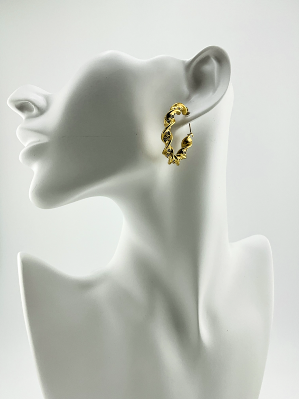 Sexy Twist is our Earrings from Sexy of Gold Ways Collection