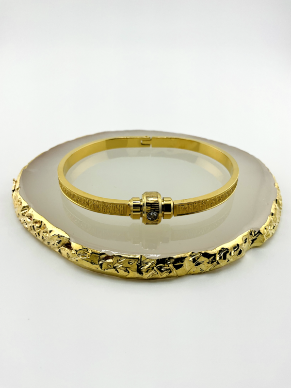 Classic Wheel is our Givenchy Version from Vintage of Gold and Diamond Collection