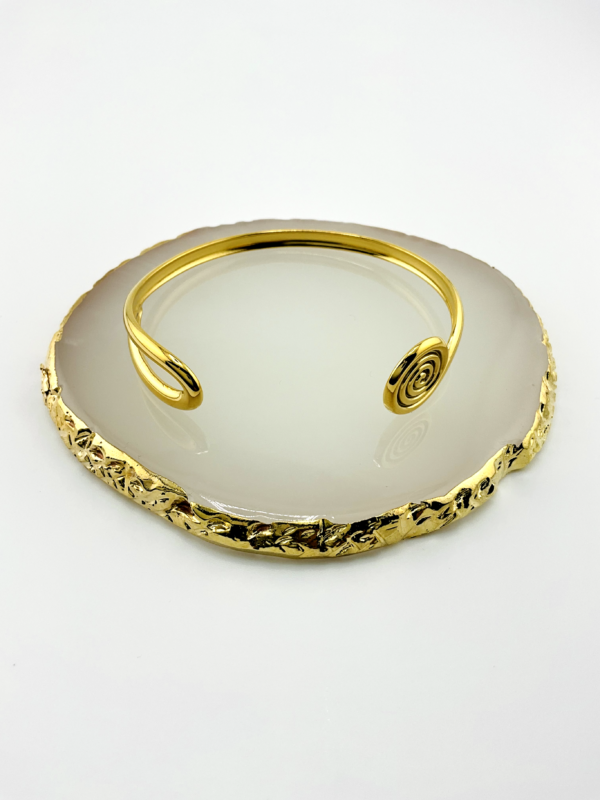 Delicate Spiral is our Bracelet from Spiral of Gold Collection