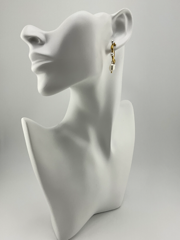 Waves of Pearls is our Earrings from Pearl of Waves Collection