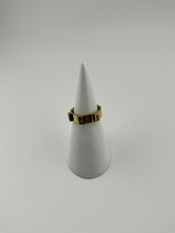 Three Baguettes is our Ring from Baguette of Emerald Collection