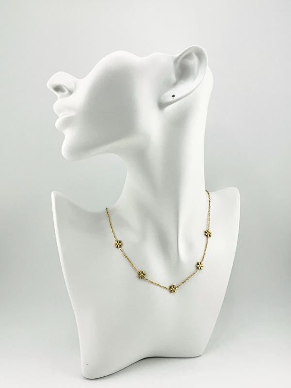 Chain Flowers is our Necklace from Chain of Gold Collection