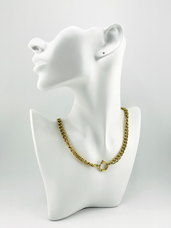 Cuban Link is our Necklace from Chain of Gold Collection