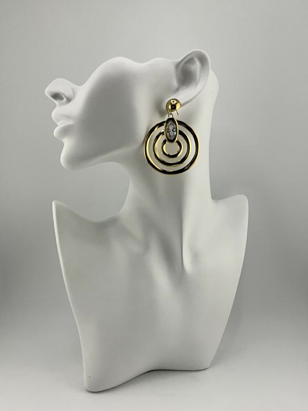 Eye On Rings is our Earrings from Trendy of the Elegant Collection