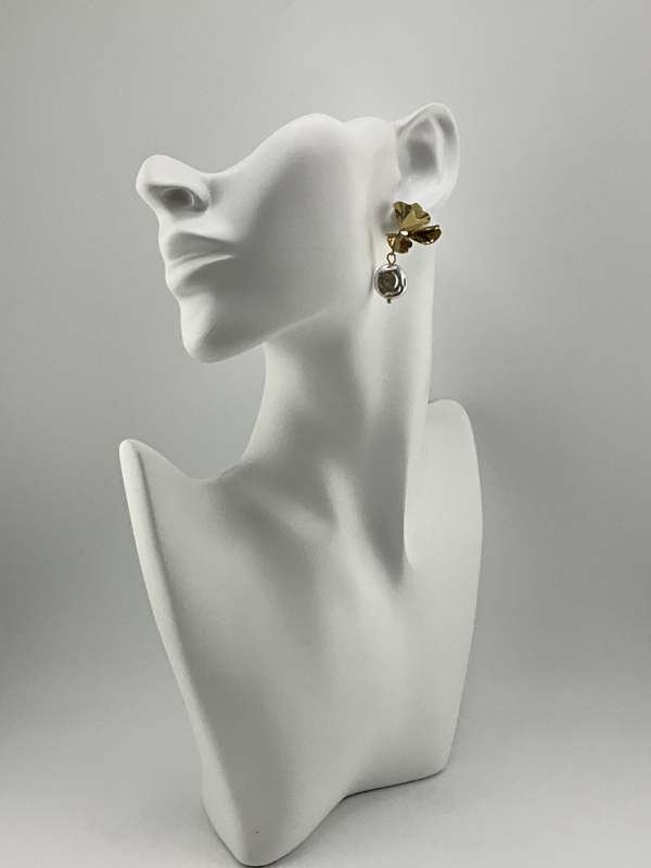 Flower and River Pearl is our Earrings from Elegant of the Gold and Pearl Collection
