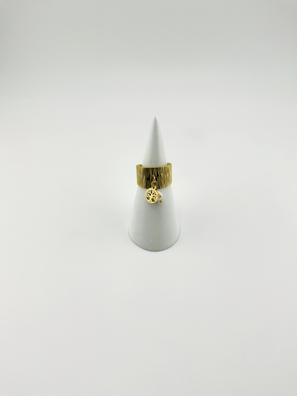 Sun Tree is our Ring from Elegant of the Gold Collection