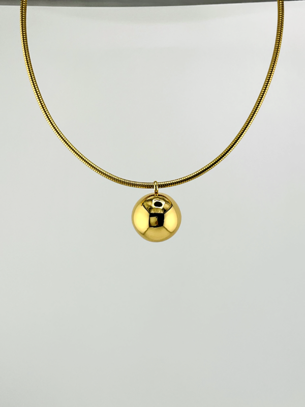 20240516_IMG_4949 Sun Gold Chocker our Trendy Necklace from the Timeless - Gold Finish Collection