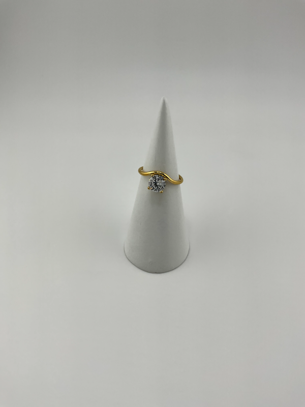 Brilliant Coil Elegance