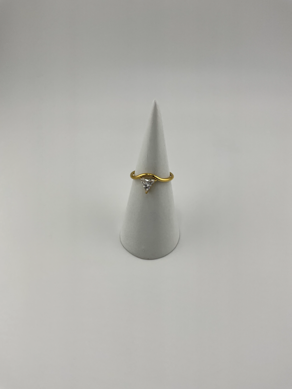 Brilliant Coil Elegance