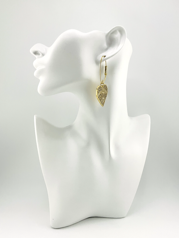 X-quisite Heartfelt Indulgence: Trending Jewelry from our in Fashion Jewelry Collection