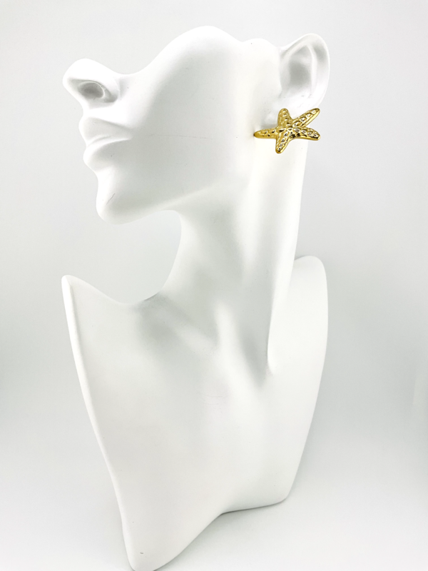 Elegant Coastal Starlet: Trending Starfish Jewelry of the Embrace of the Heart Collection