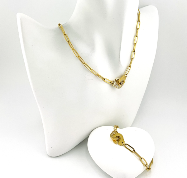 Sparkling Handcuffs: Trending Jewelry Collection of the Embrace of the Love Heart Collection