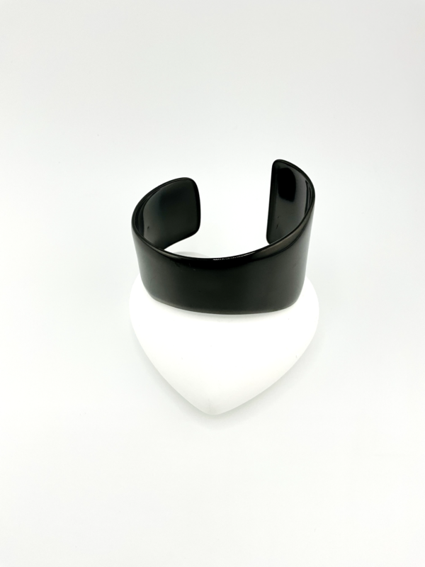 Midnight Bloom Cuff: Trending Jewelry Designs of the Embrace of the Love Heart Collection